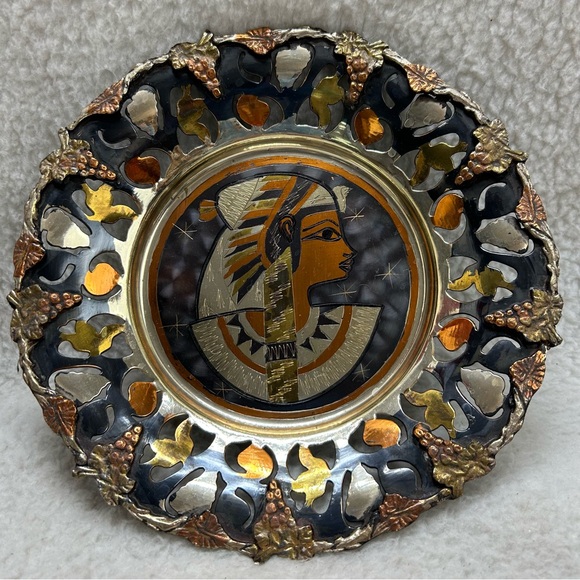 3 Vintage Egyptian Pyramid Sphinx Pharaoh etched mixed metal wall decor 9" - Picture 10 of 13